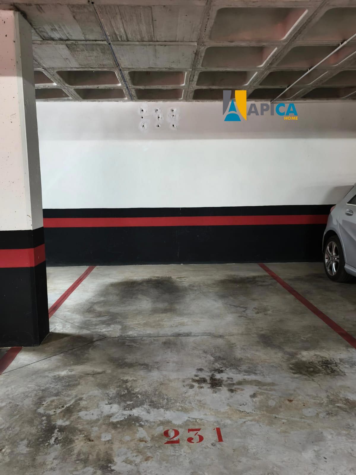 Plaza de garaje en Urbanización Privada. - Foto 9