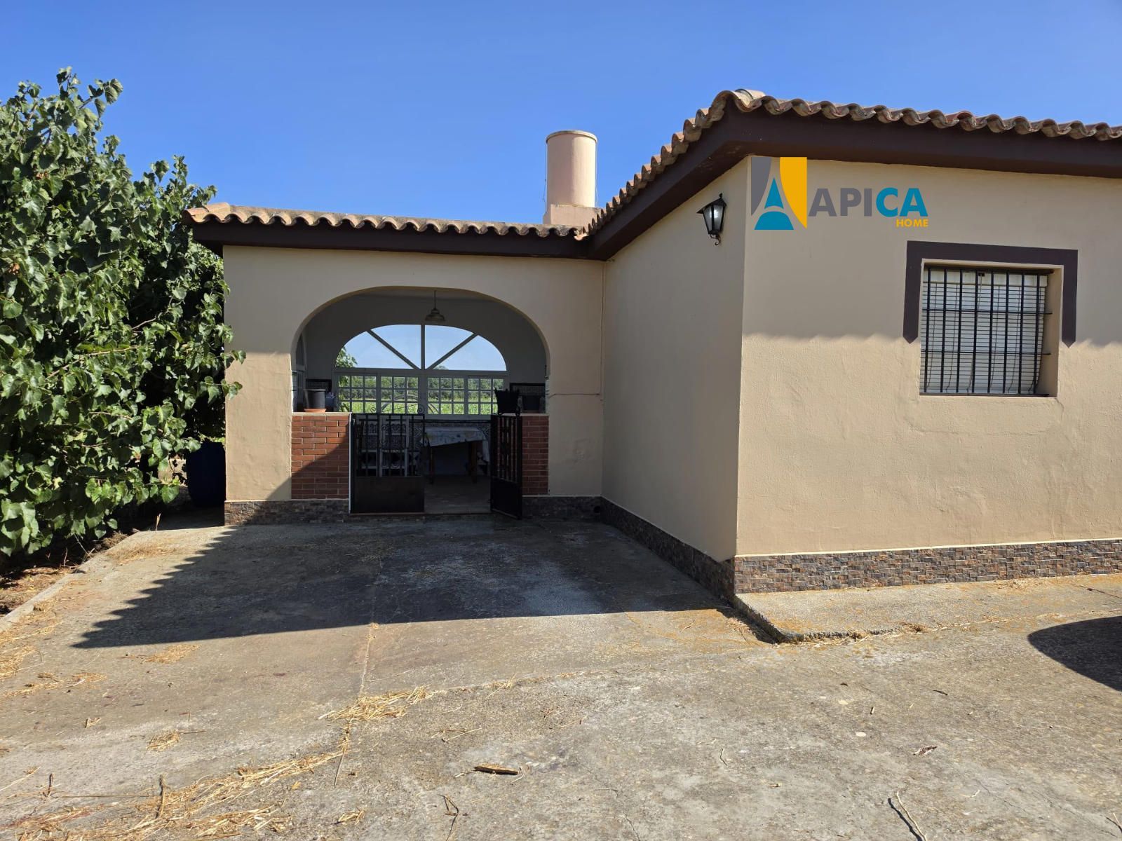 Chalet Independiente en venta Chiclana de la Frontera, Cádiz. Ref: 14037. Apica Home