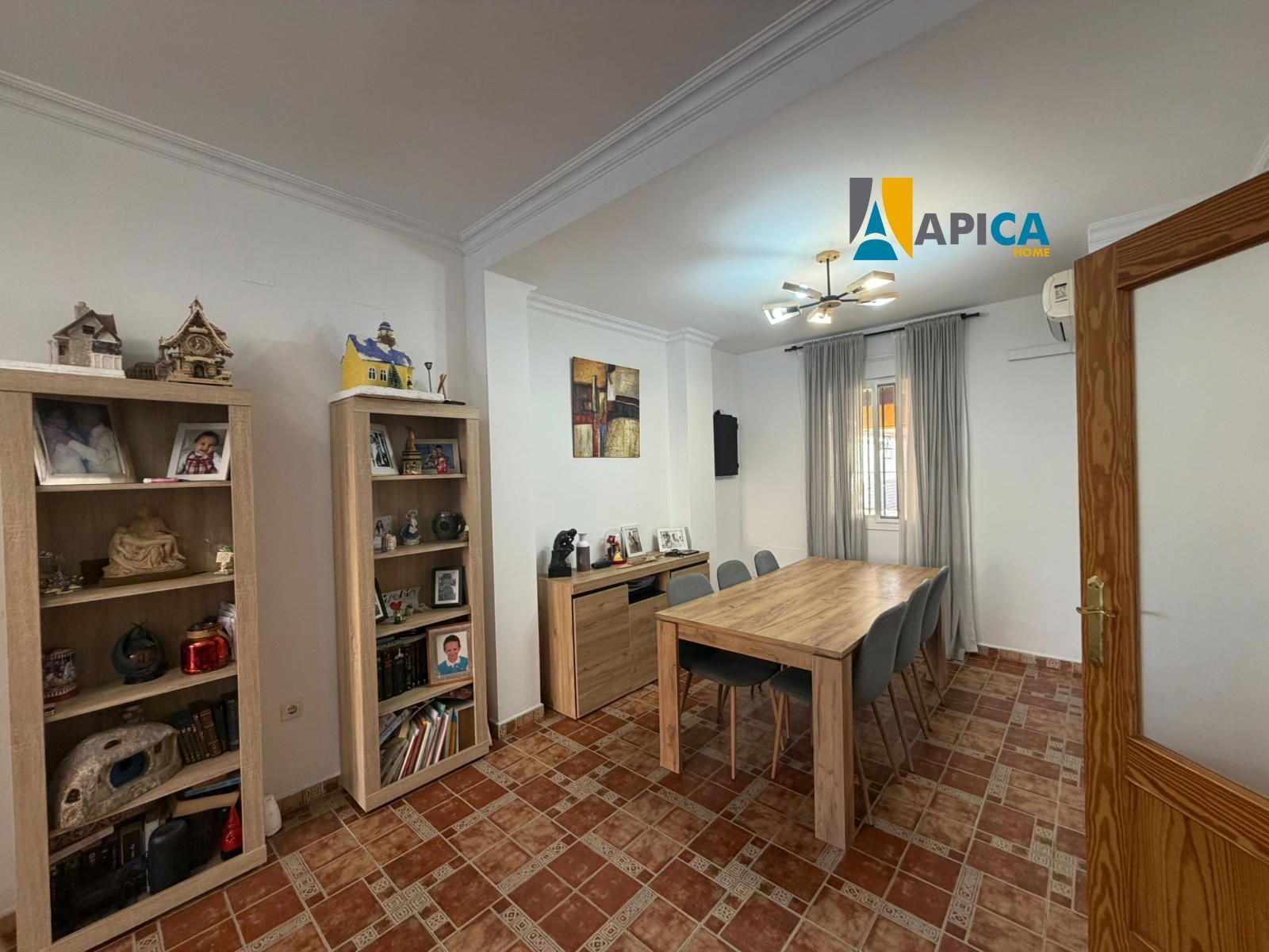 🏡 ¡CASA UNIFAMILIAR DE 106 m² CON DOS PATIOS DEL CENTRO DE PUERTO REAL! - Foto 4