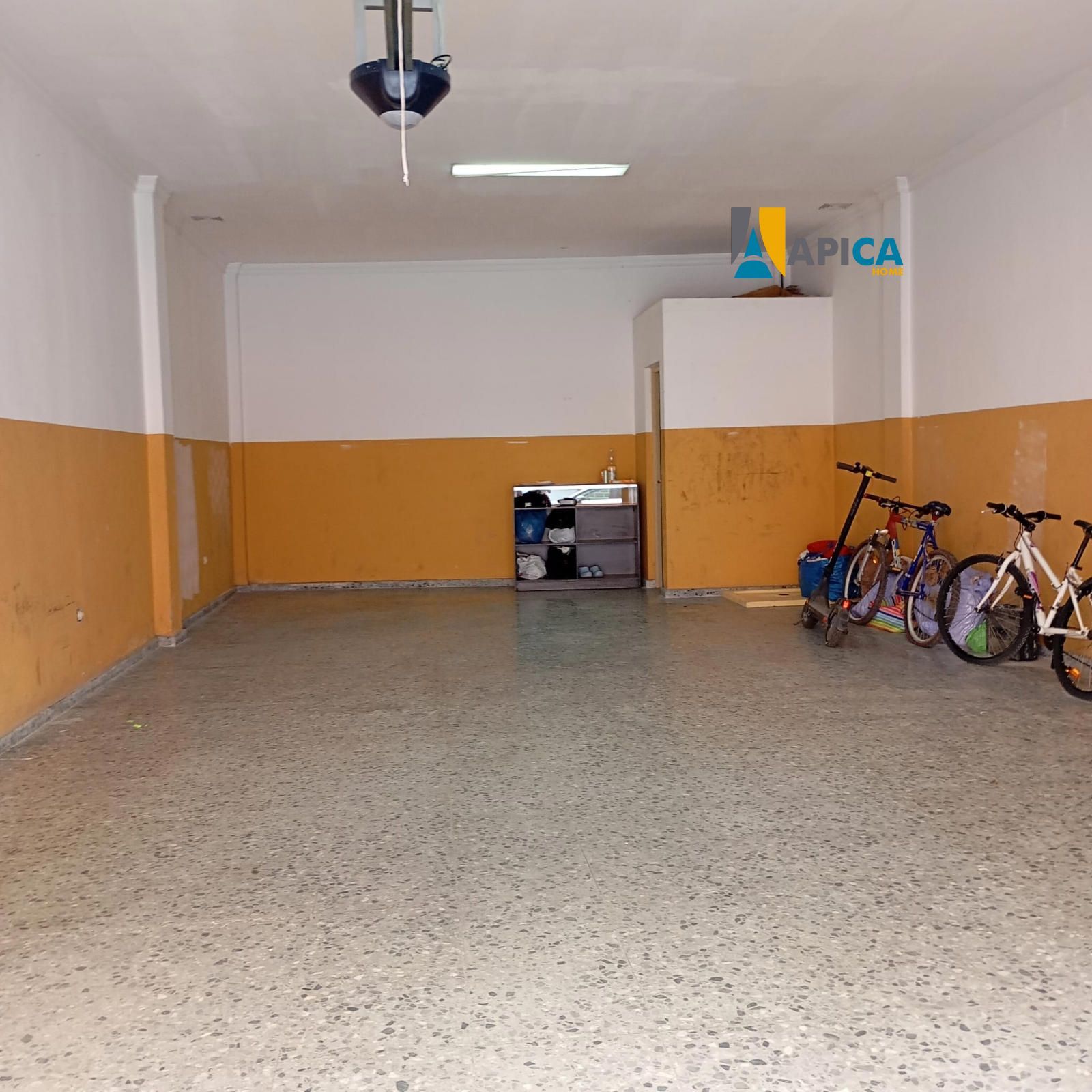 Local Comercial en venta La Línea de la Concepción, Cádiz. Ref: 14080. Apica Home