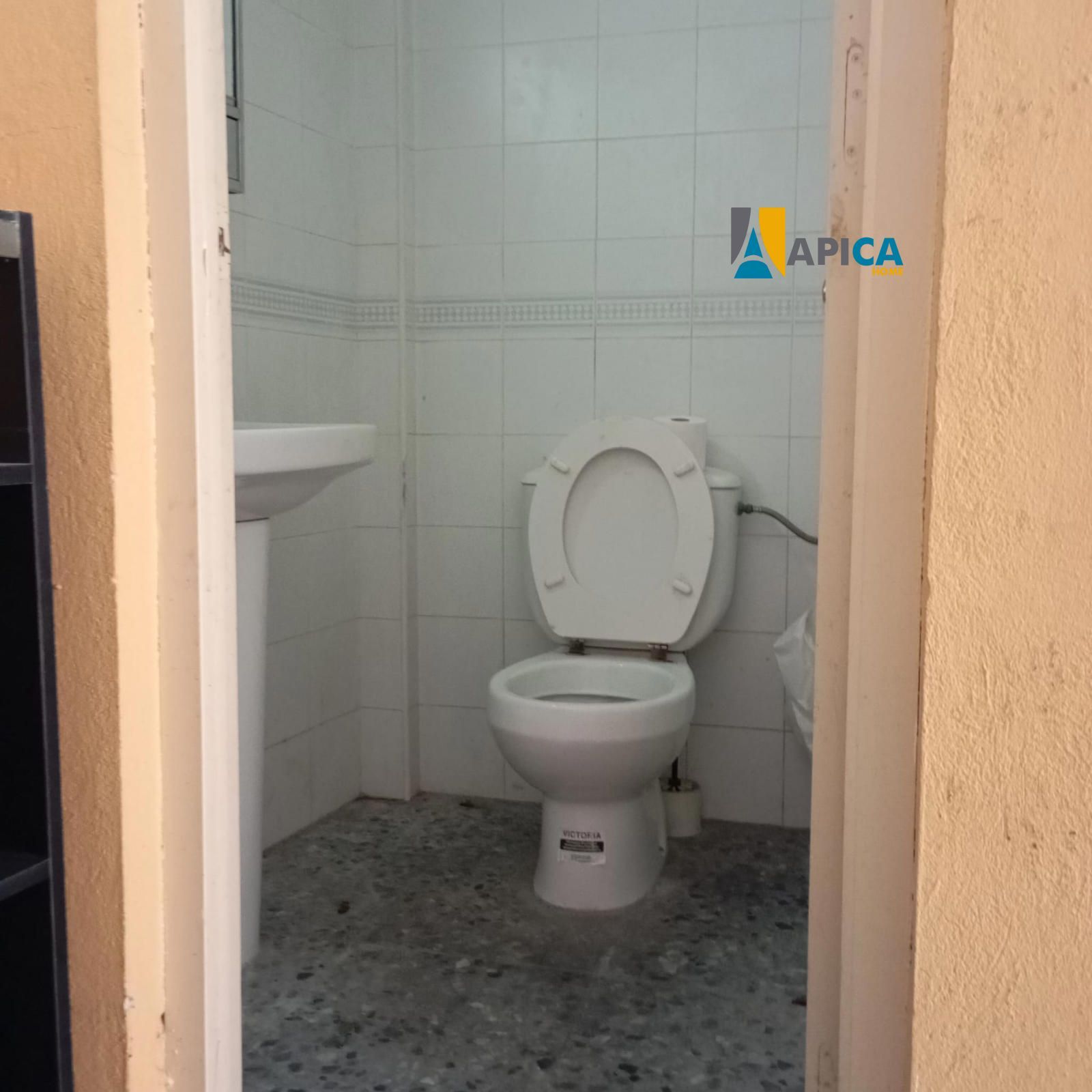 SE VENDE LOCAL COMERCIAL EN LA ZONA PERIAÑEZ EN LA LINEA DE LA CONCEPCIÓN - Foto 2