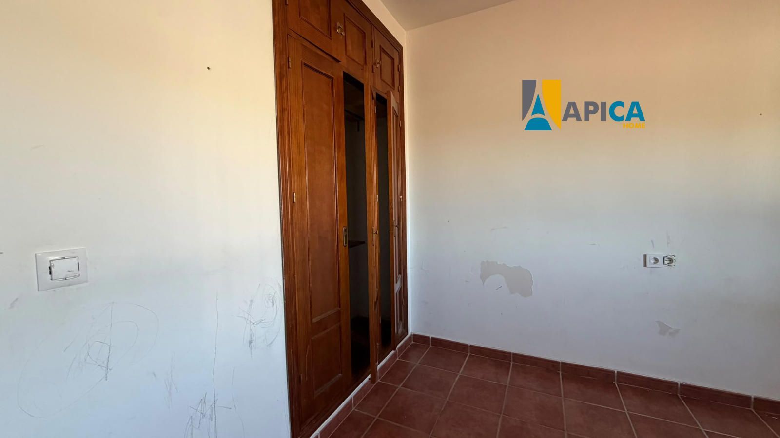 🏡 ¡CHALET HIPOTECABLE DE 124 m² CON CONTADOR DE LUZ EN CARRETERA PINAR DE LOS FRANCESES (CHICLANA)! - Foto 14