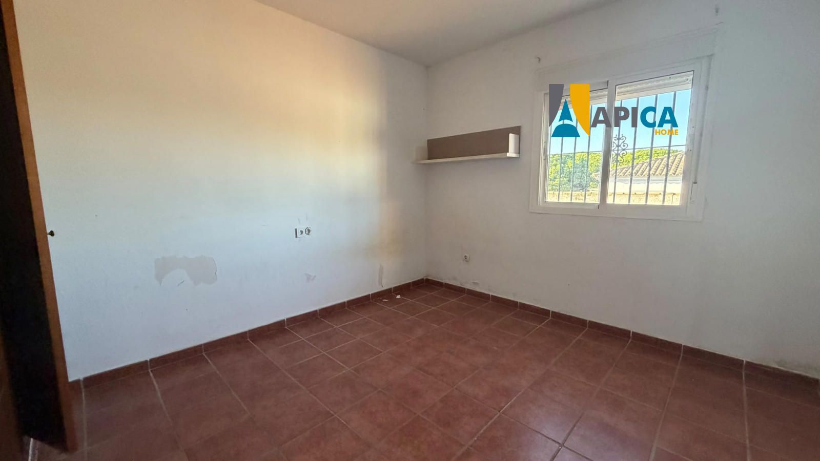 🏡 ¡CHALET HIPOTECABLE DE 124 m² CON CONTADOR DE LUZ EN CARRETERA PINAR DE LOS FRANCESES (CHICLANA)! - Foto 13