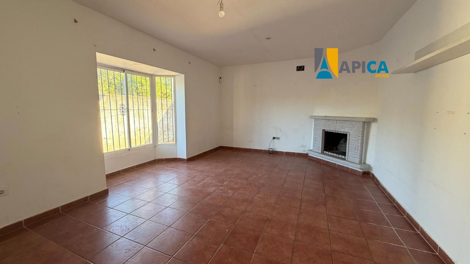 🏡 ¡CHALET HIPOTECABLE DE 124 m² CON CONTADOR DE LUZ EN CARRETERA PINAR DE LOS FRANCESES (CHICLANA)! - Foto 4