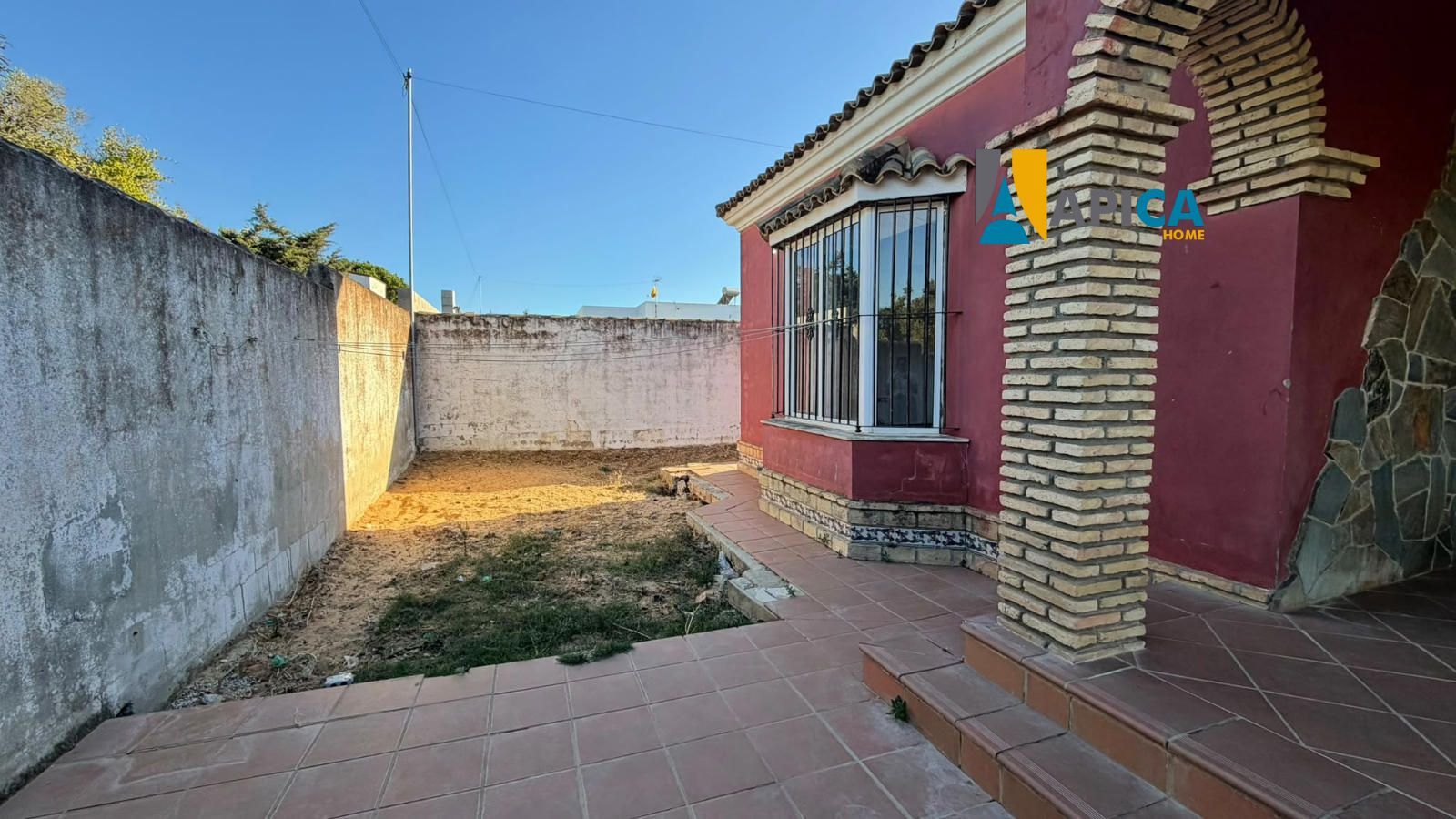 🏡 ¡CHALET HIPOTECABLE DE 124 m² CON CONTADOR DE LUZ EN CARRETERA PINAR DE LOS FRANCESES (CHICLANA)! - Foto 2