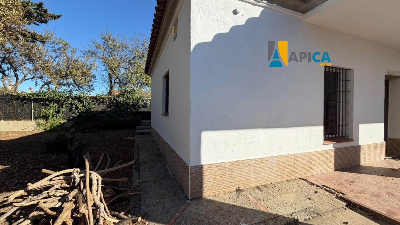 🏡 ¡CHALET DE 77 m² EN PARCELA SEGREGADA DE 1.000 m² EN PINAR DE LOS FRANCESES (CHICLANA)! - Foto 2