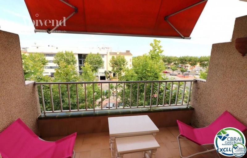 Ático en venta Empuriabrava, Girona. Ref: 1032. Apivend 2000