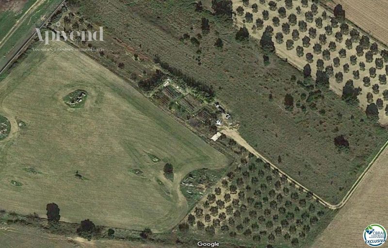 Parcela en venta Palau-Saverdera, Girona. Ref: 1047. Apivend 2000