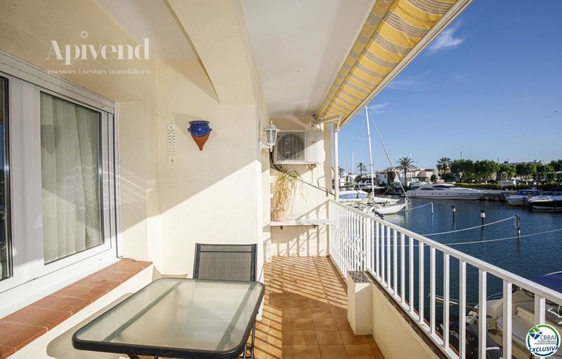 Piso en venta Empuriabrava, Girona. Ref: 1095. Apivend 2000