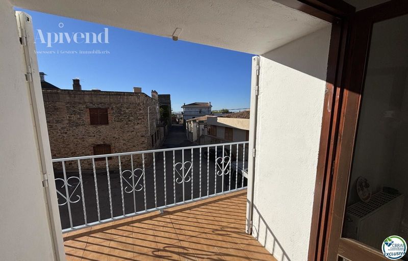 Townhouse for sale Vilajüiga, Girona. Ref: 1114. Apivend 2000