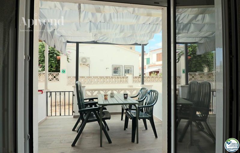 Townhouse for sale Empuriabrava, Girona. Ref: 1126. Apivend 2000
