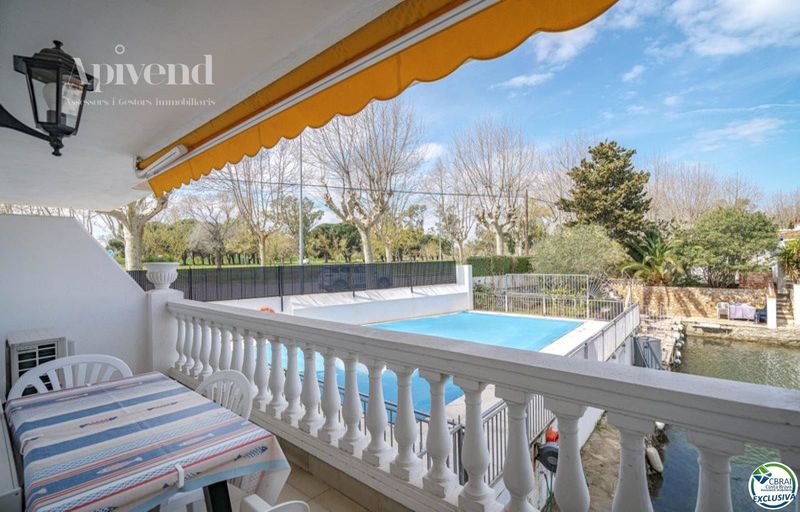 Piso en venta Empuriabrava, Girona. Ref: 1183. Apivend 2000