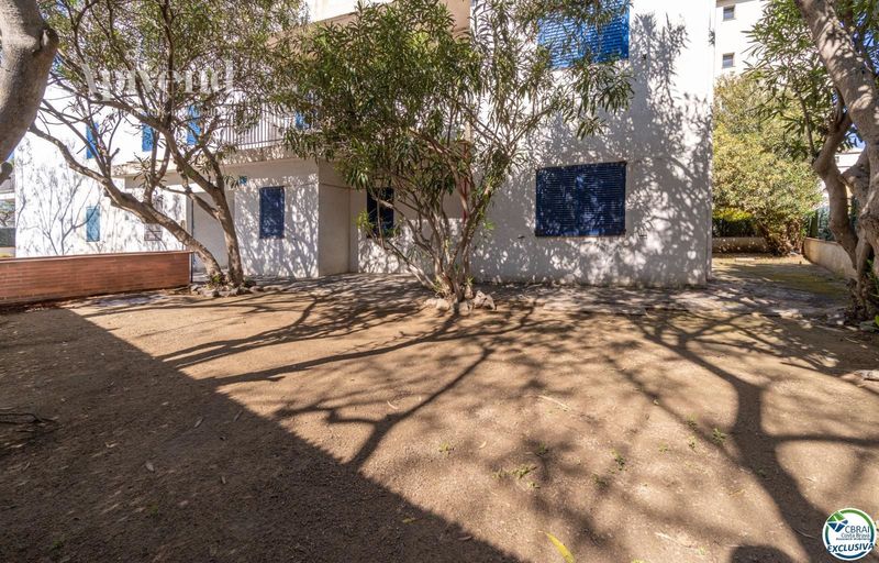 Piso en venta Roses, Girona. Ref: 1207. Apivend 2000