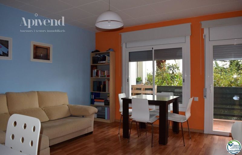Piso en venta Roses, Girona. Ref: 1215. Apivend 2000