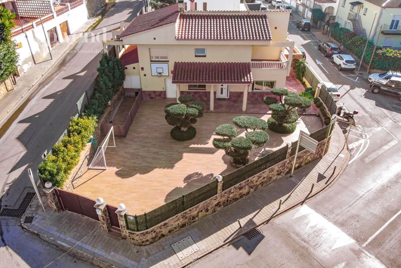 House for sale Roses, Girona. Ref: 1234. Apivend 2000