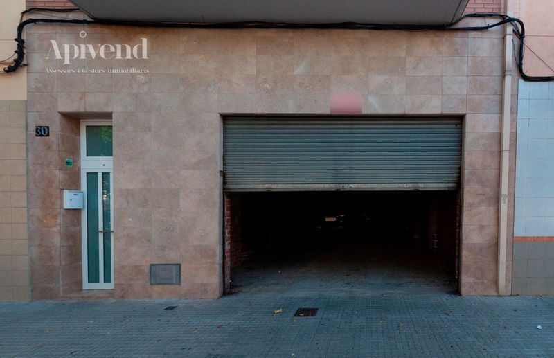 Local Comercial en venta Roses, Girona. Ref: 1237. Apivend 2000