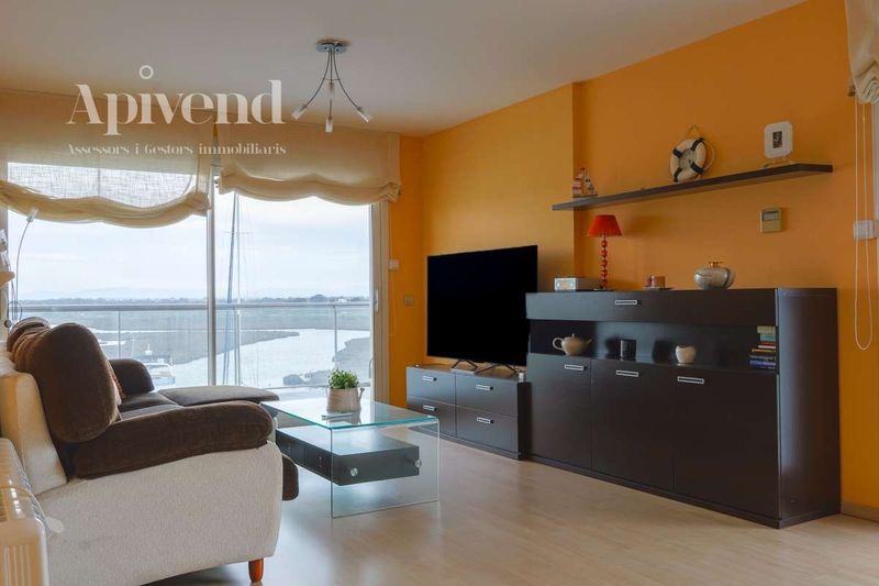 Piso en venta Roses, Girona. Ref: 1259. Apivend 2000