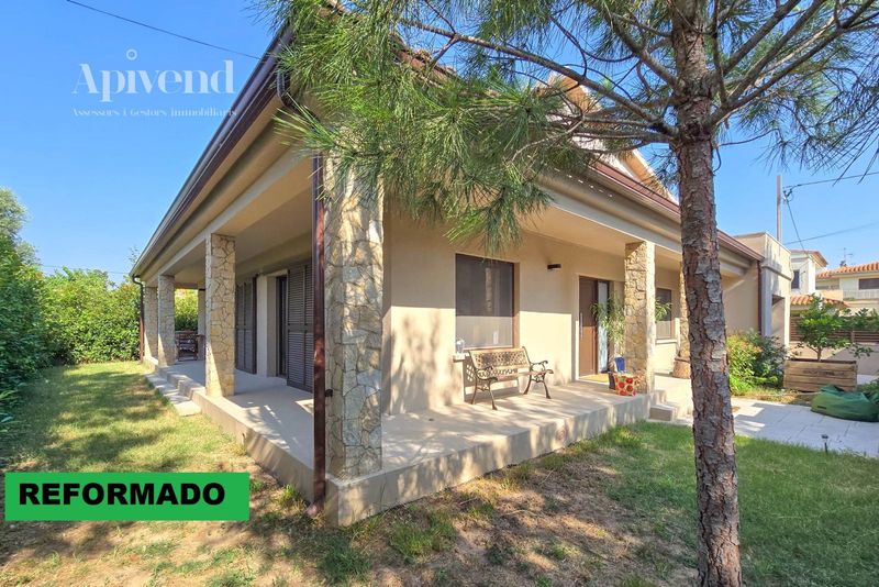 House for sale Sant Pere Pescador, Girona. Ref: 1274. Apivend 2000