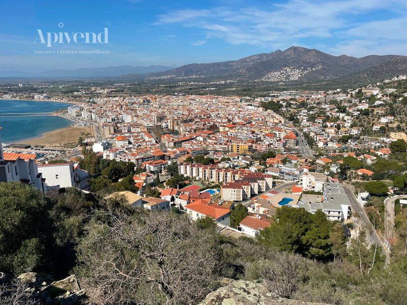 Parcela en venta Roses, Girona. Ref: 1293. Apivend 2000