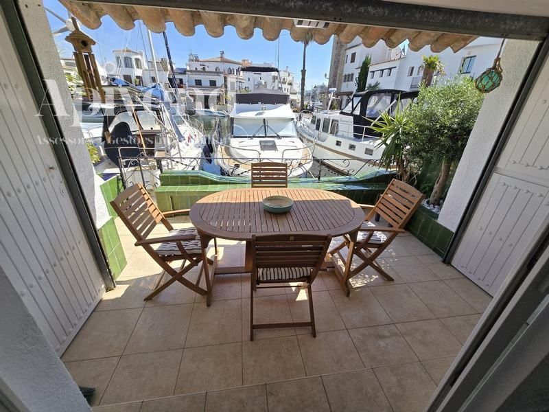 Townhouse for sale Empuriabrava, Girona. Ref: 1322. Apivend 2000