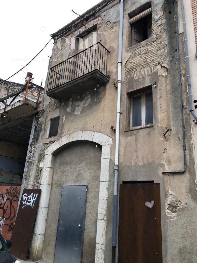 Parcela en venta Figueres, Girona. Ref: 1407. Apivend 2000