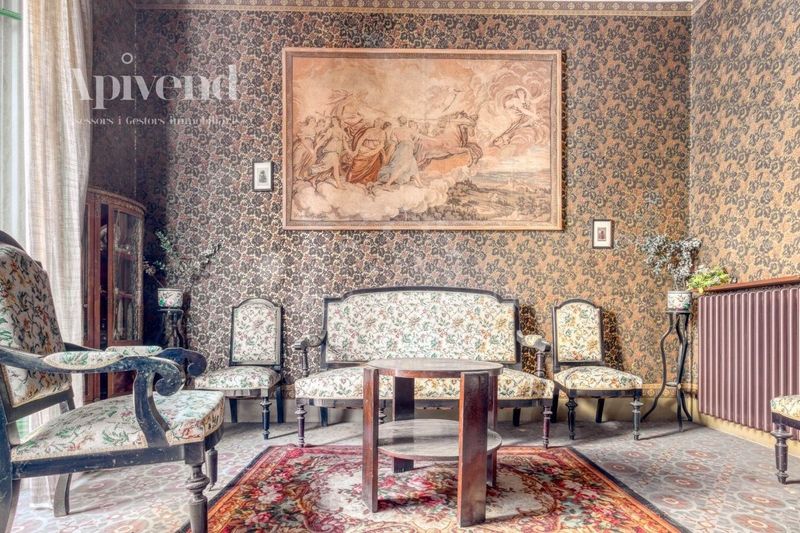 House for sale Figueres, Girona. Ref: 1413. Apivend 2000