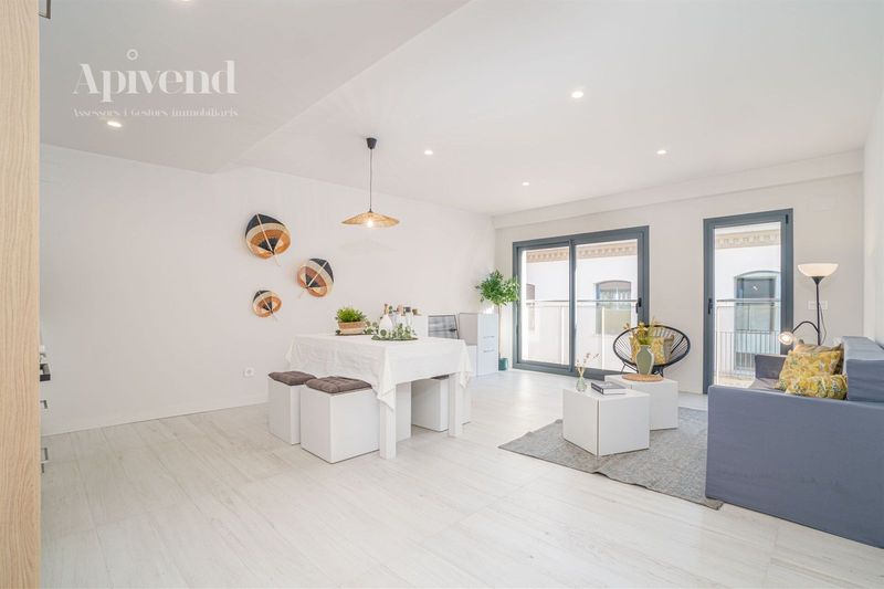 Piso en venta Figueres, Girona. Ref: 1476. Apivend 2000