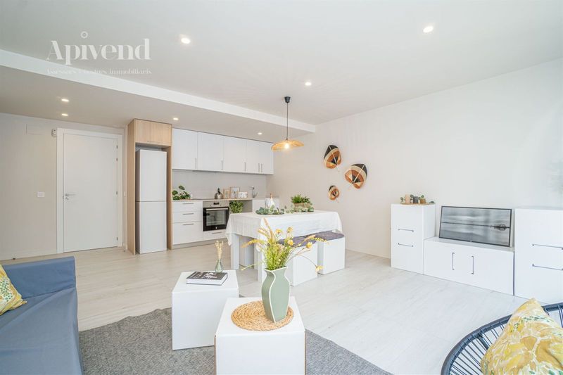 Piso en venta Figueres, Girona. Ref: 1477. Apivend 2000