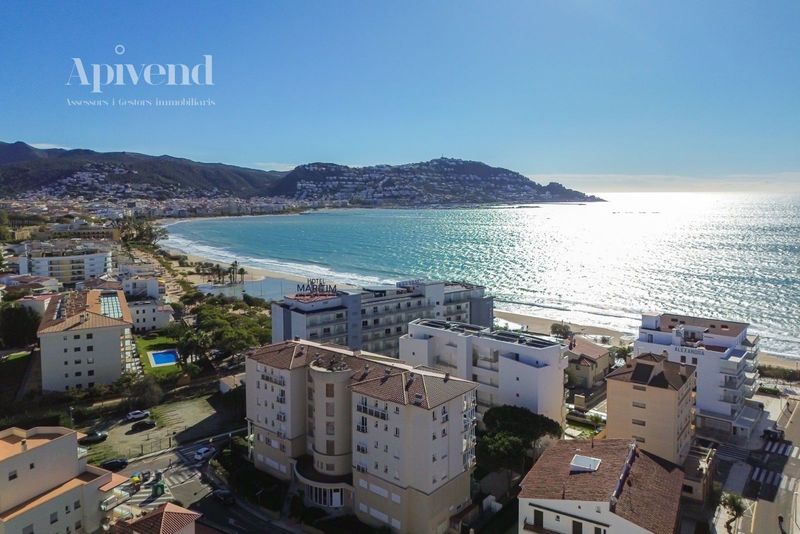 Piso en venta Roses, Girona. Ref: 1507. Apivend 2000