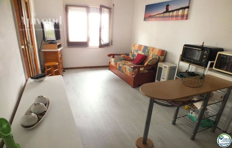 Piso en venta Roses, Girona. Ref: 1521. Apivend 2000