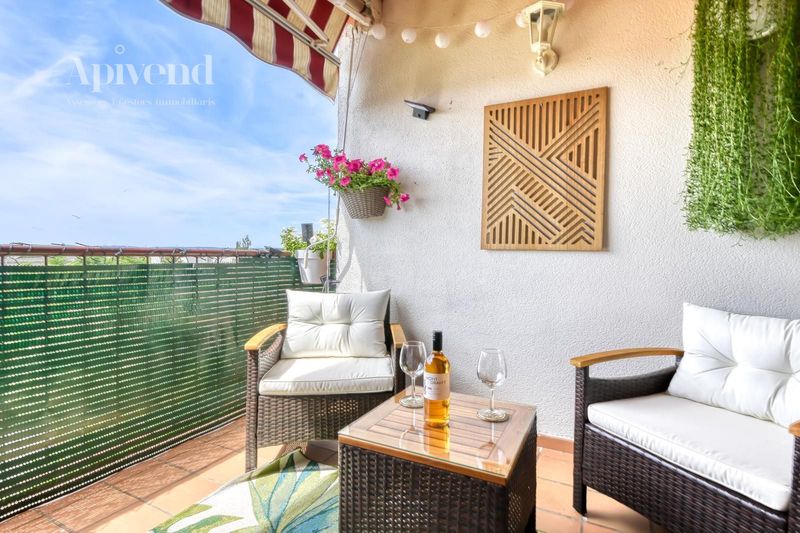 Piso en venta Vilatenim, Girona. Ref: 1535. Apivend 2000