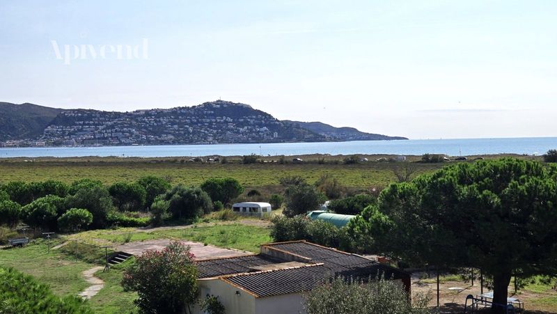 Piso en venta Empuriabrava, Girona. Ref: 1549. Apivend 2000