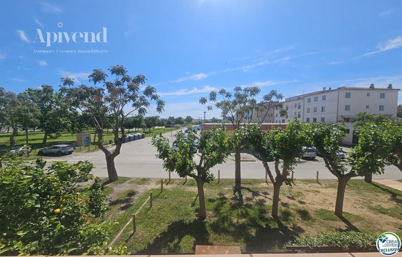 Piso en venta Empuriabrava, Girona. Ref: 1564. Apivend 2000