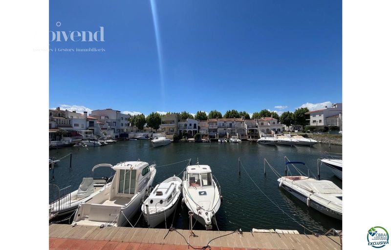 Piso en venta Empuriabrava, Girona. Ref: 1579. Apivend 2000