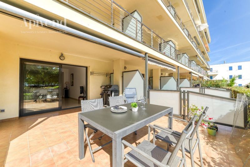 Piso en venta Roses, Girona. Ref: 1580. Apivend 2000