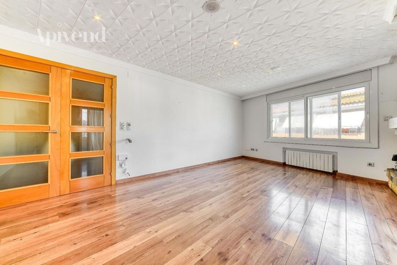 Piso en venta Roses, Girona. Ref: 1596. Apivend 2000