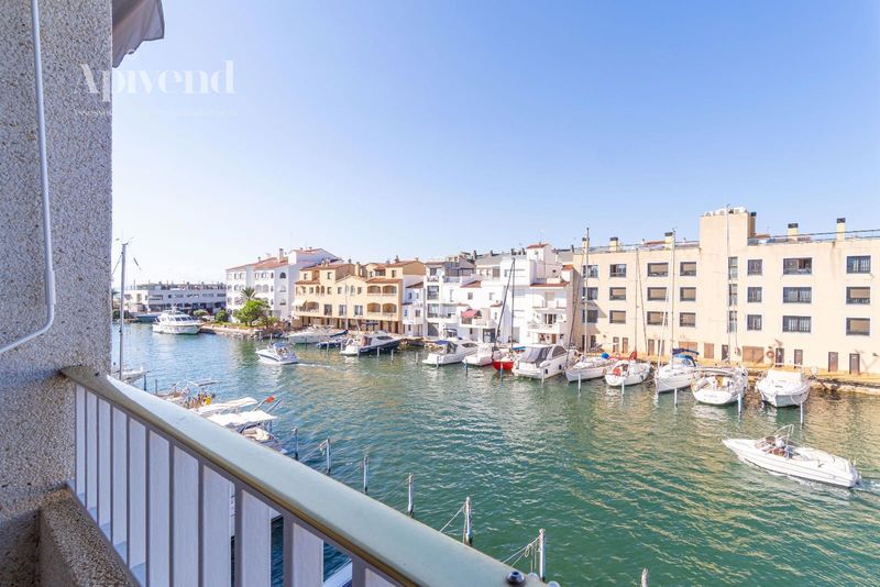 Piso en venta Empuriabrava, Girona. Ref: 1603. Apivend 2000
