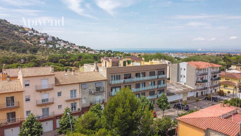 Dúplex en venta Roses, Girona. Ref: 1639. Apivend 2000