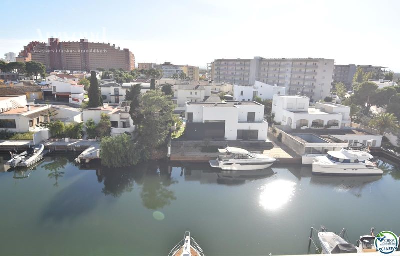 Piso en venta Roses, Girona. Ref: 1642. Apivend 2000