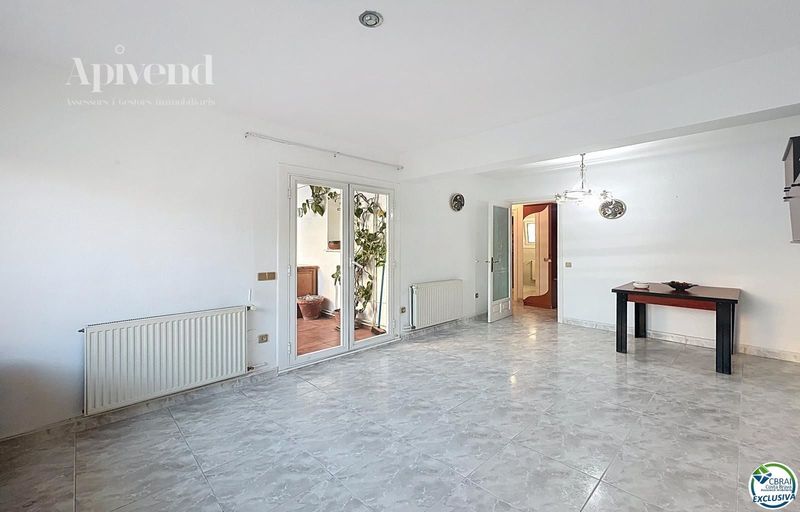 Pis en venda Roses, Girona. Ref: 1711. Apivend 2000