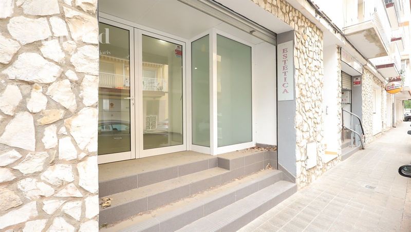 Local Comercial en venda Roses, Girona. Ref: 1746. Apivend 2000