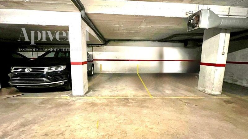 Garatge en venda Figueres, Girona. Ref: 1751. Apivend 2000