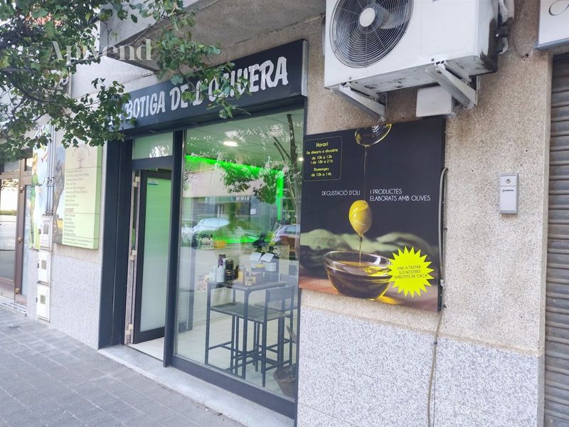 Local Comercial en venda Roses, Girona. Ref: 1767. Apivend 2000