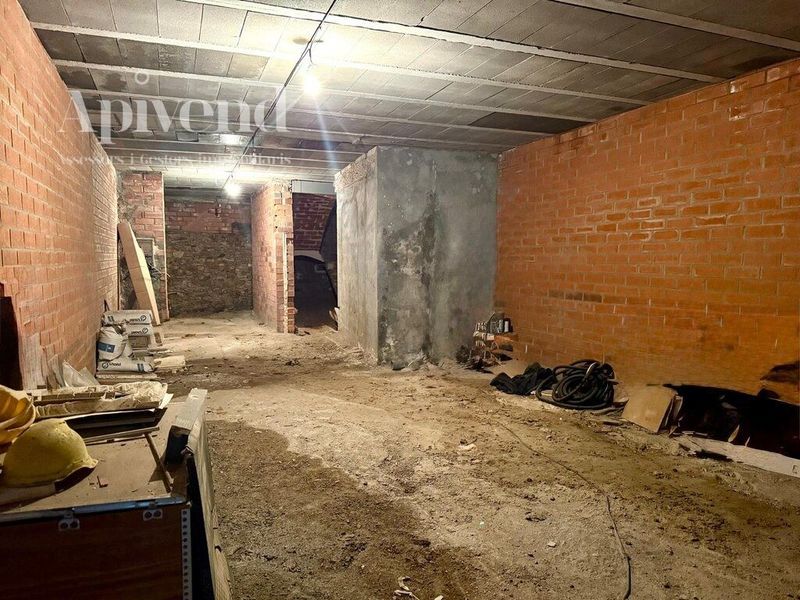 Casa en venda Figueres, Girona. Ref: 1775. Apivend 2000