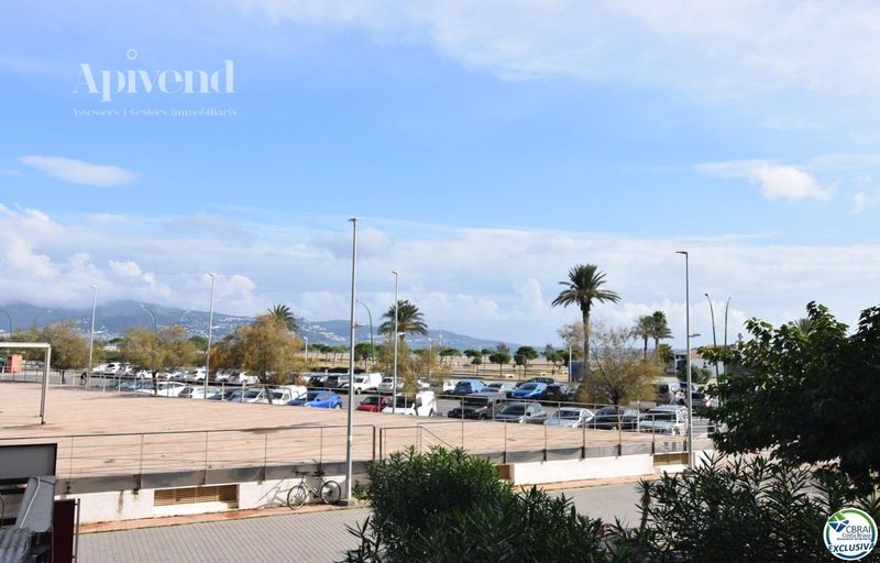 Pis en venda Empuriabrava, Girona. Ref: 1784. Apivend 2000