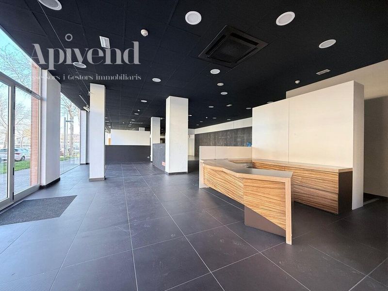 Local Comercial en venda Figueres, Girona. Ref: 1804. Apivend 2000