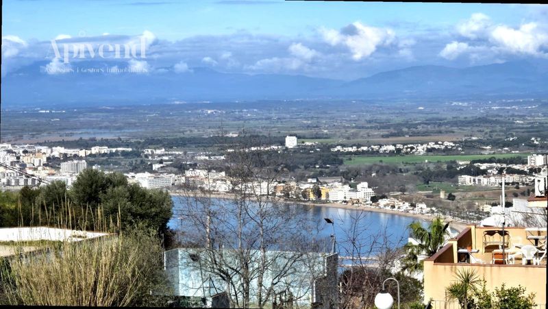 Pis en venda Roses, Girona. Ref: 1830. Apivend 2000