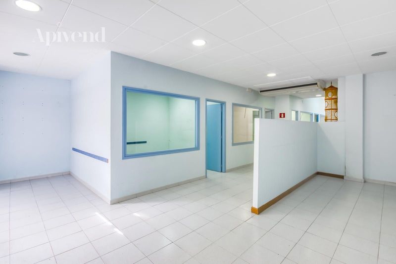 Local Comercial en venda Roses, Girona. Ref: 1839. Apivend 2000