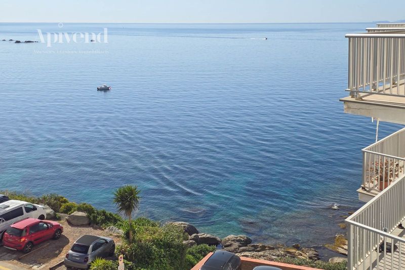 Pis en venda Roses, Girona. Ref: 1879. Apivend 2000