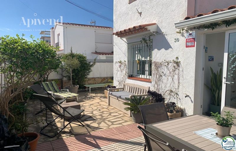 Xalet Independent en venda Roses, Girona. Ref: 1888. Apivend 2000